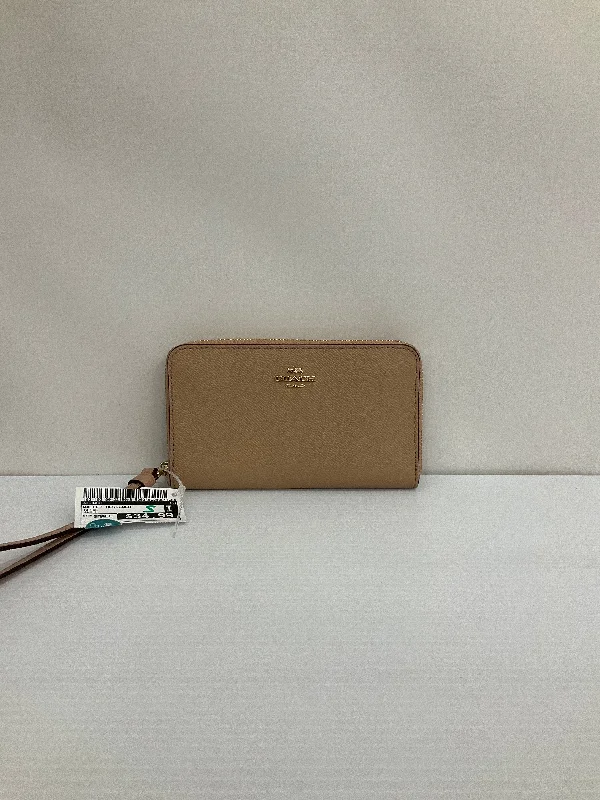 Sustainable fashion bagsWallet Designer By Coach, Size: Small