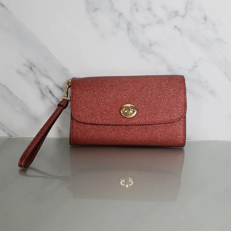 Sustainable fashion bagsCoach Chain Crossbody in Metallic Red Burgundy Crossgrain Leather with Turnlock - Clutch Wristlet Bag - Coach F22828