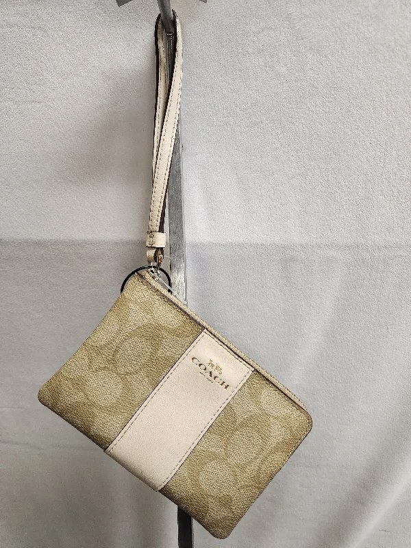 High-quality leather messenger bagsWallet By Coach  Size: Small