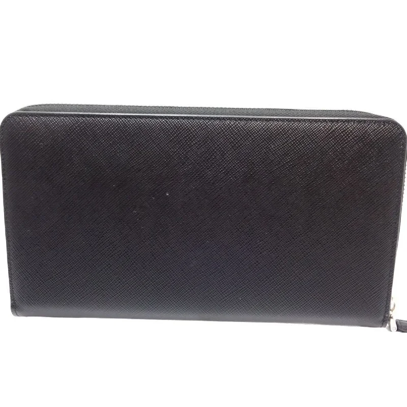 Designer bags with top handlesPRADA Saffiano Wallet