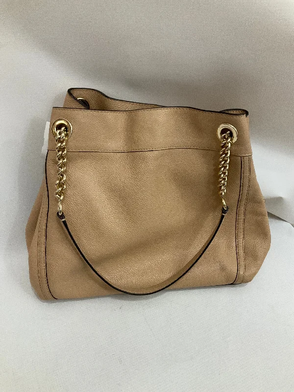 Minimalist leather handbagsHandbag Designer By Coach  Size: Medium