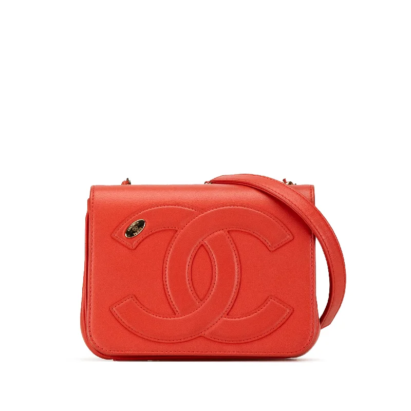 Best bags for business tripsRed Chanel Lambskin CC Mania Flap Crossbody Bag