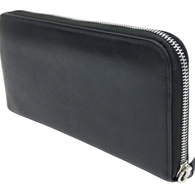 Vegan leather handbagsPRADA Saffiano Wallet