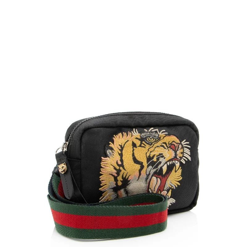 Water-resistant travel backpacksGucci Canvas Tiger Embroidered Web Messenger (hlAvnp)