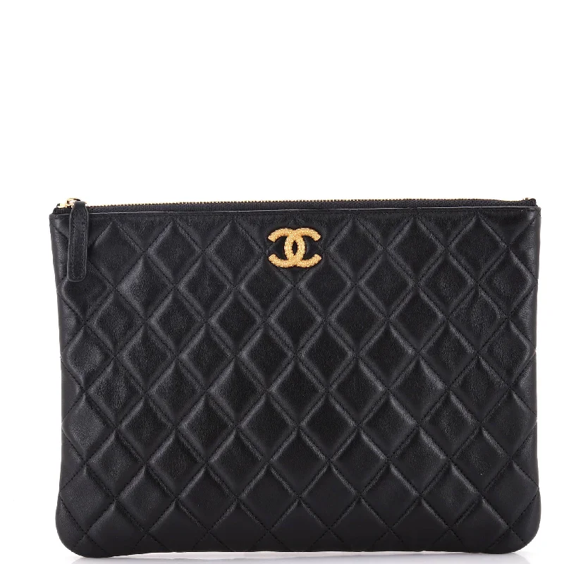 Designer bags with top handlesTextured CC O Case Clutch Quilted Lambskin Medium