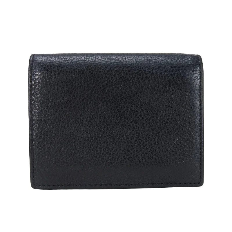 Durable leather bags for daily usePRADA Saffiano Wallet