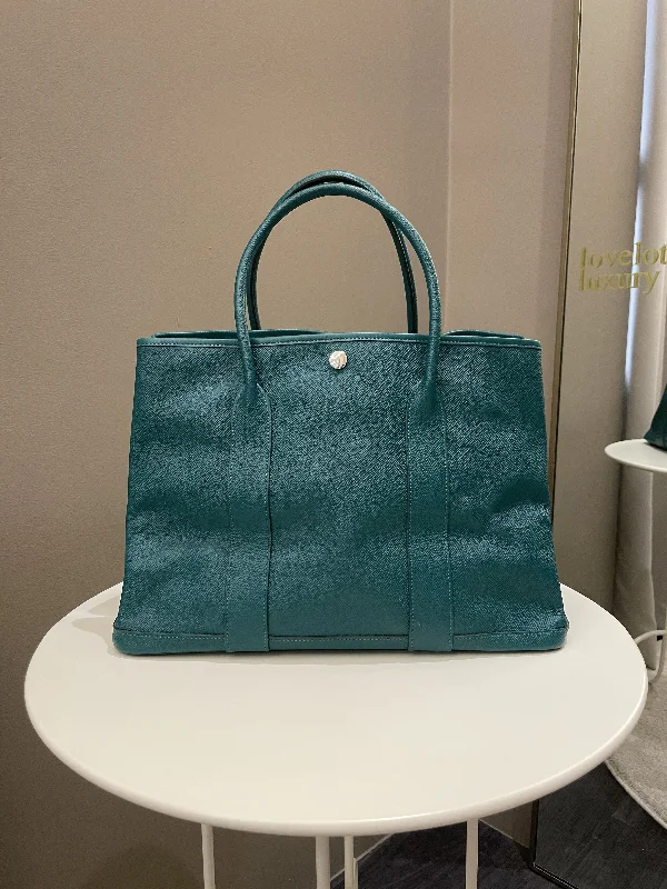 Durable leather bags for daily useHermes Garden Party 36 Malachite Epsom