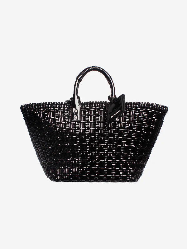 Vintage-inspired handbagsBlack Bistro Basket tote bag