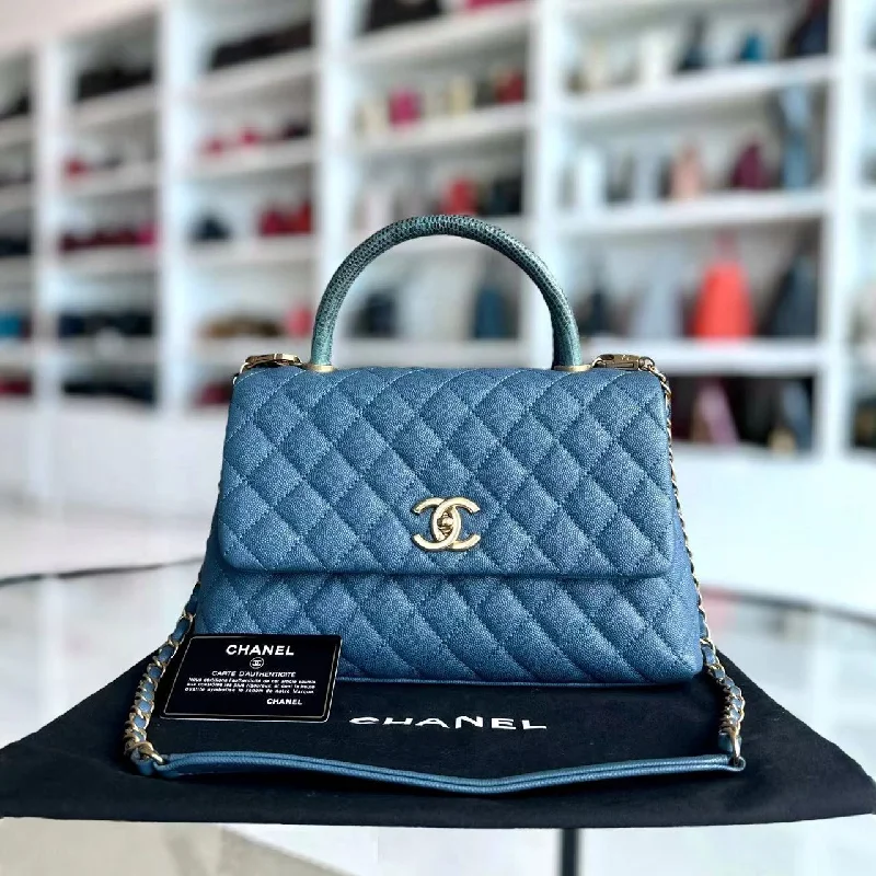 Mini bags for evening outCaviar Coco Handle Medium Quilted Calfskin Blue Golden Hardware Series 26