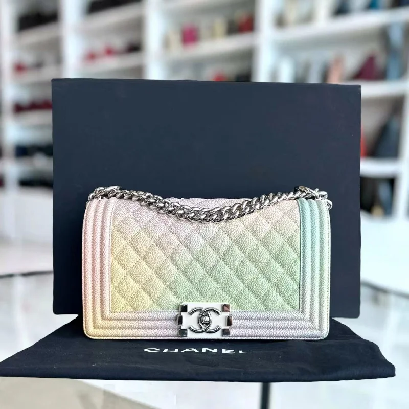 Luxury bags with chain straps*Rare, Unused* Caviar Boy Old Medium 25CM Quilted Grained Calfskin Rainbow Multicolor Series 25