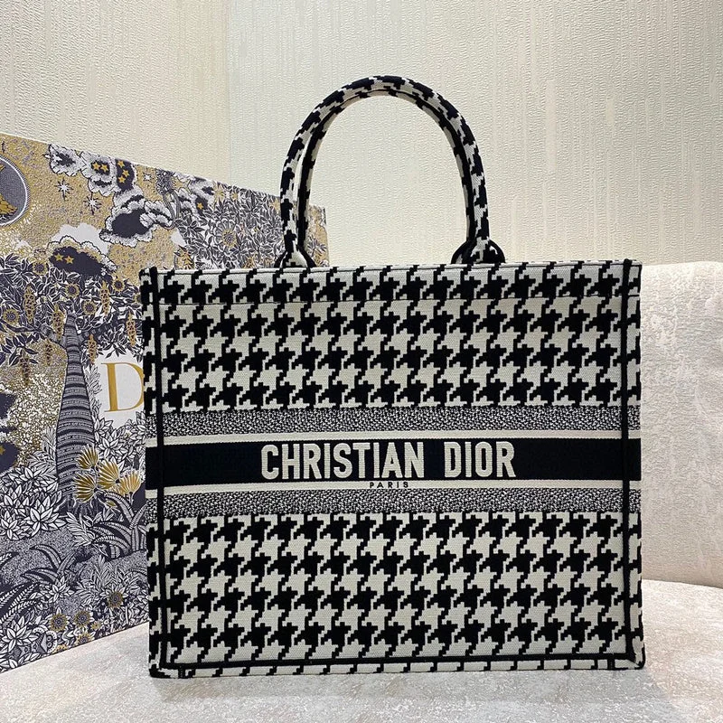 Large capacity travel bagsChristian Dior Bags - 4538