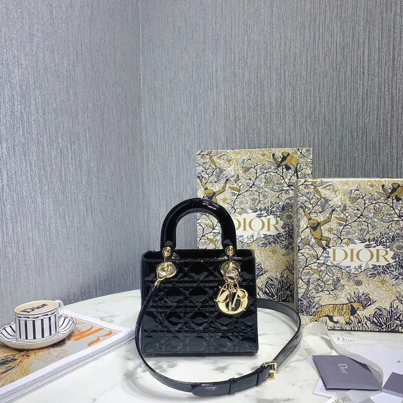 Luxury bags with chain strapsChristian Dior Bags - 465