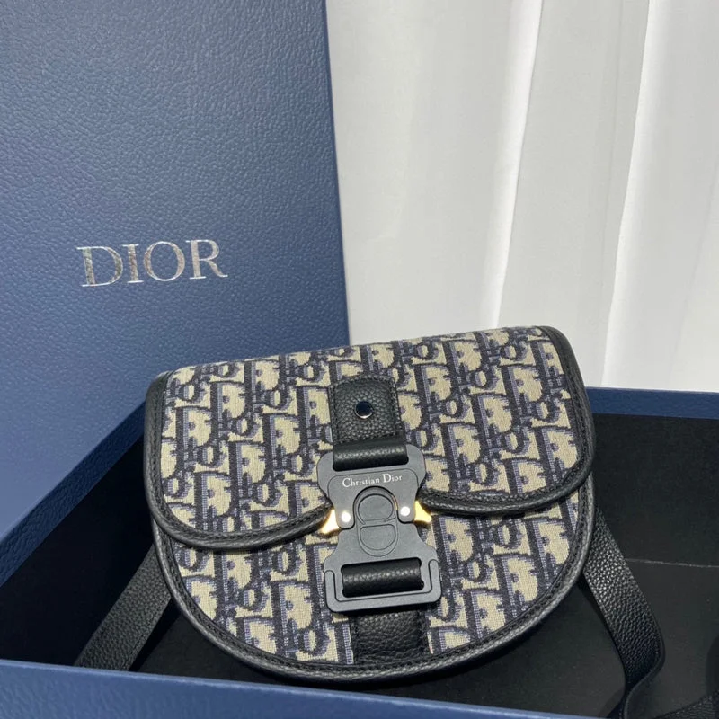 Trendy transparent PVC bagsChristian Dior Bags - 4673