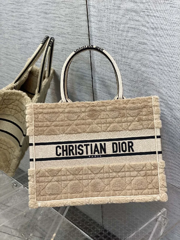 Best bags for business tripsChristian Dior - Luxury Bags  363